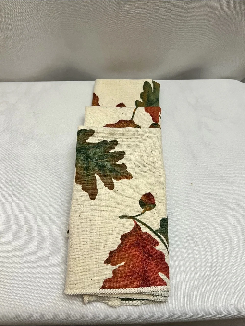 Set of 3 Fall Oak Leaf Acorn Cloth Dinner Napkins Autumn Thanksgiving 16x16